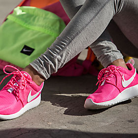 girls' grade school nike roshe one flight weight casual shoes girls' grade school nike roshe one flight weight casual shoes