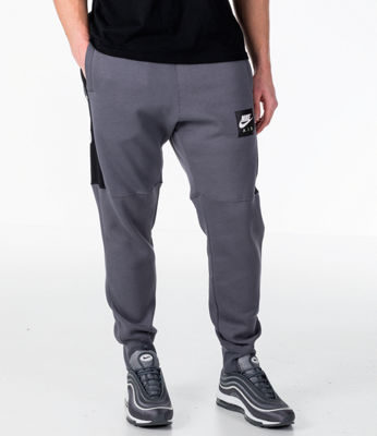 nike air fleece jogger