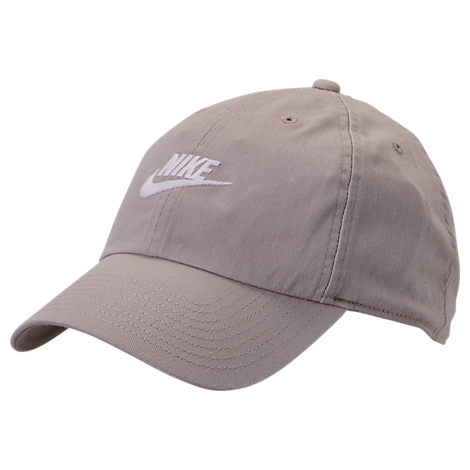 nike sportswear heritage 86 futura nike sportswear heritage 86 futura