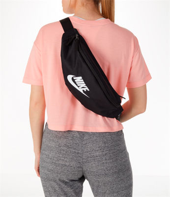 Nike Sportswear Heritage Hip Pack| Finish Line