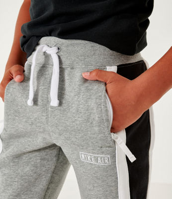 boys nike air joggers