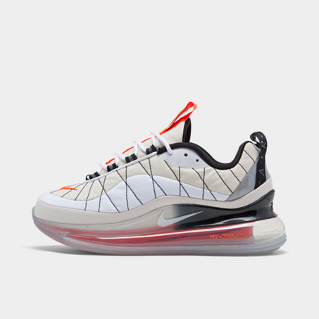 Nike Mx 720-818 Low Top Sneakers In White
