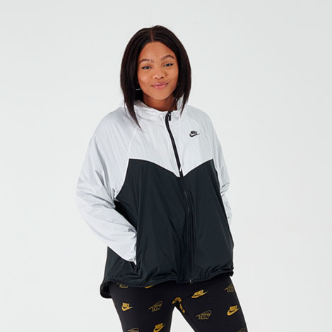 Nike Women's Sportswear Windrunner Jacket (plus Size) In White