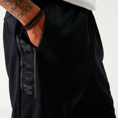 mens nike air max joggers