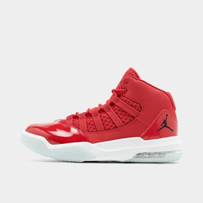 jordan max aura off court