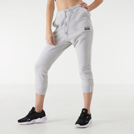 Adidas originals discount ryv cuffed joggers